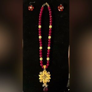 Vtg Gold Plated Indian Garnet & Tourmaline Kundan Necklace. Pendant Earrings